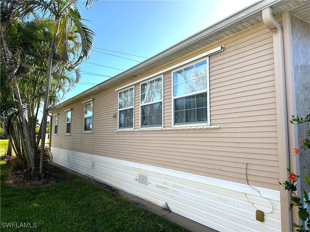 1105 Silver Lakes BLVD, Naples, FL 34114
