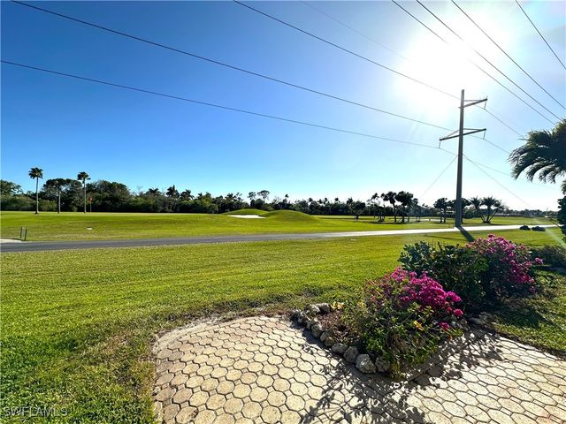 1105 Silver Lakes BLVD, Naples, FL 34114