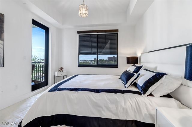 1135 3rd AVE S 415, Naples, FL 34102