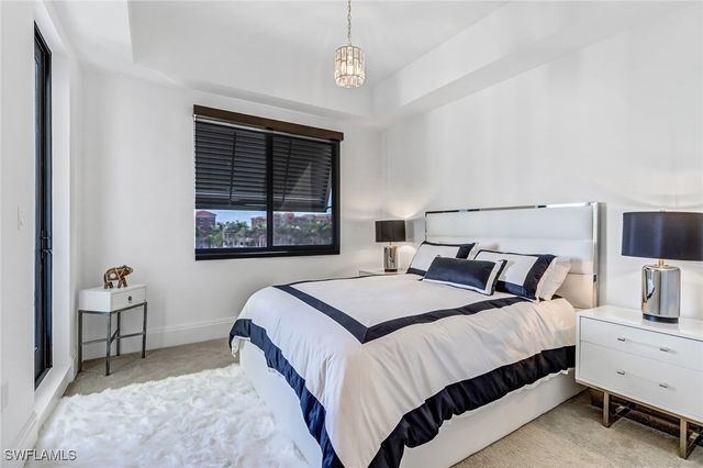 1135 3rd AVE S 415, Naples, FL 34102