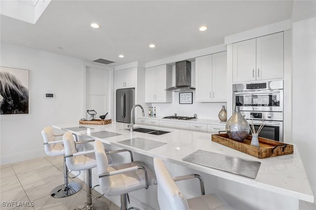 1135 3rd AVE S 415, Naples, FL 34102