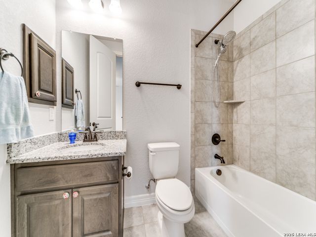 7110 SAUR LEGACY DR, Fair Oaks Ranch, TX 78015