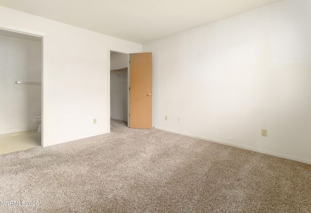 2675 Sycamore Glen Drive APT 3, Sparks, NV 89434
