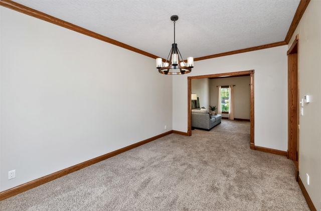 1905 SE Hawthorne Ridge Drive, Waukee, IA 50263