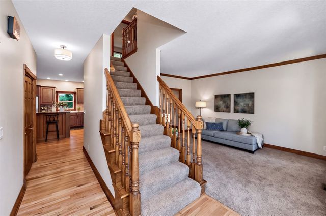 1905 SE Hawthorne Ridge Drive, Waukee, IA 50263
