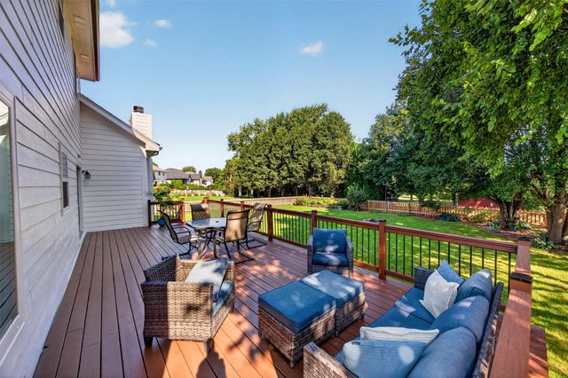 1905 SE Hawthorne Ridge Drive, Waukee, IA 50263