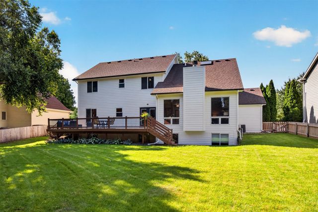 1905 SE Hawthorne Ridge Drive, Waukee, IA 50263