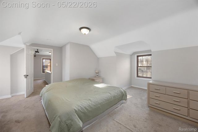20701 Toles Lane, Grosse Pointe Woods, MI 48236