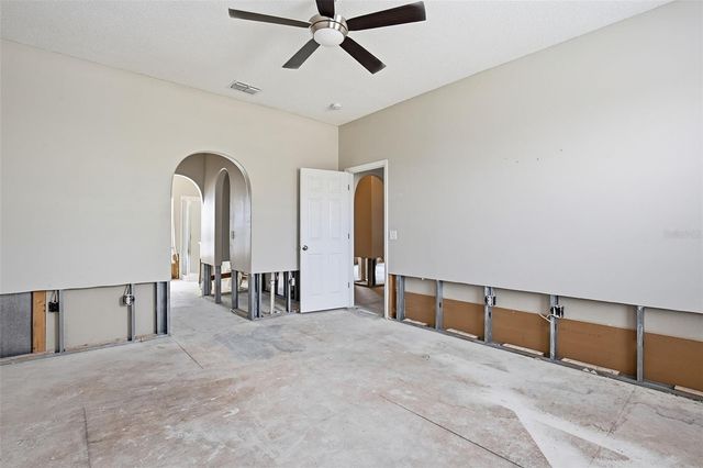 12941 KINGS LAKE DRIVE, Gibsonton, FL 33534