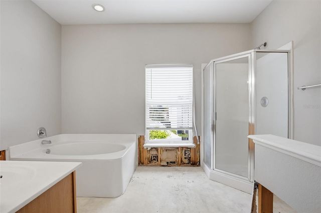 12941 KINGS LAKE DRIVE, Gibsonton, FL 33534