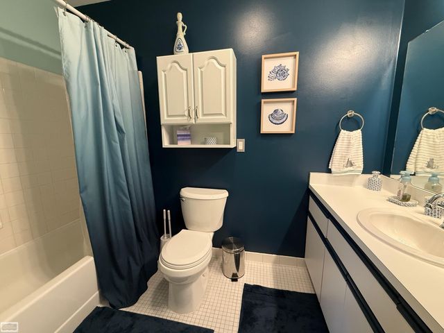 24641 N Meadow Drive, Harrison Twp, MI 48045