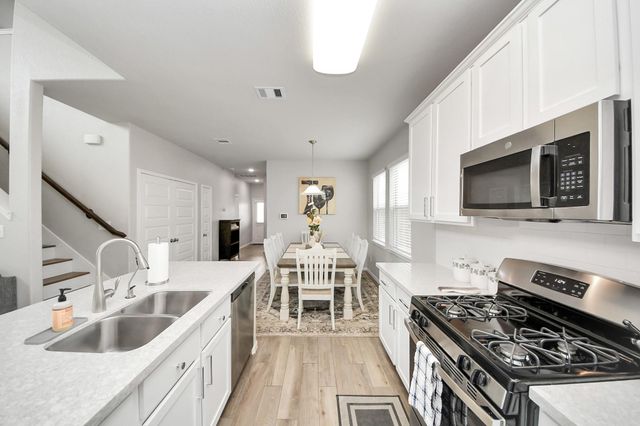 5324 Cj Walker Lane, Houston, TX 77048