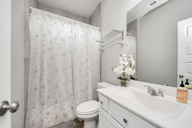 5324 Cj Walker Lane, Houston, TX 77048