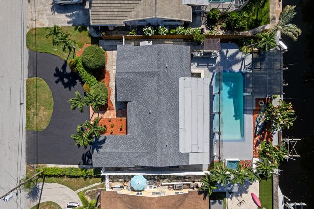 930 SE 10TH Court, Pompano Beach, FL 33060