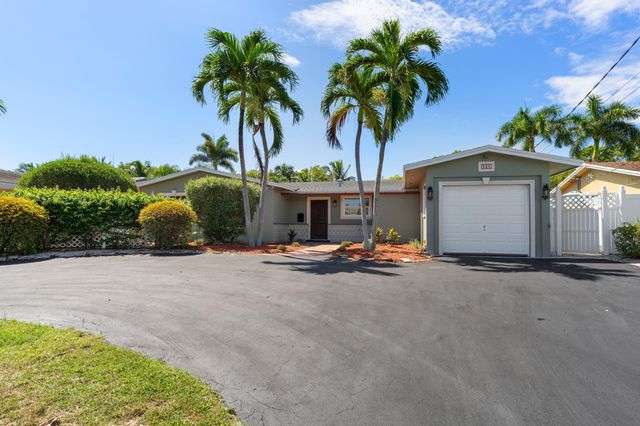 930 SE 10TH Court, Pompano Beach, FL 33060