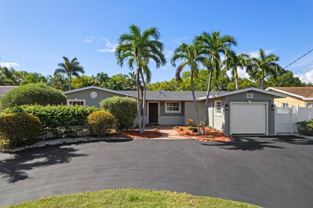 930 SE 10TH Court, Pompano Beach, FL 33060