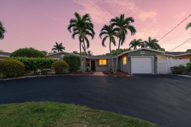 930 SE 10TH Court, Pompano Beach, FL 33060