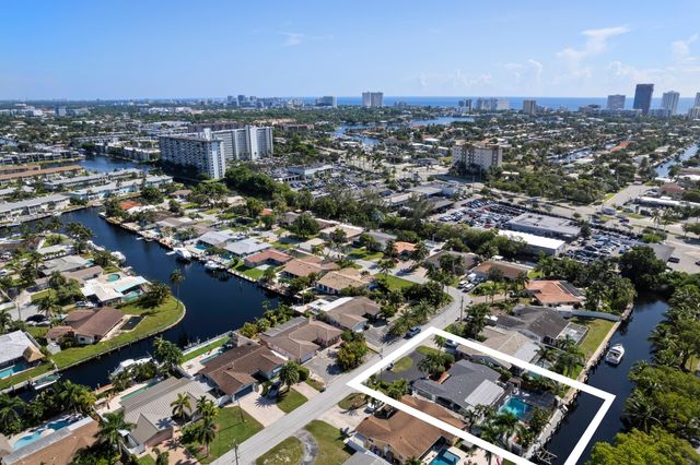 930 SE 10TH Court, Pompano Beach, FL 33060
