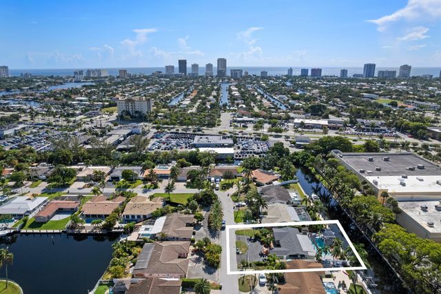 930 SE 10TH Court, Pompano Beach, FL 33060