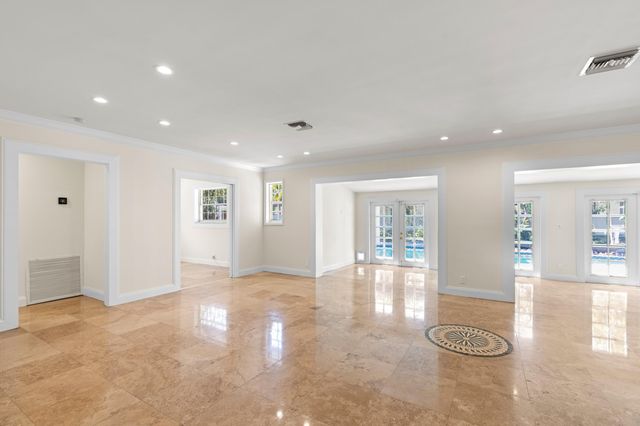 930 SE 10TH Court, Pompano Beach, FL 33060