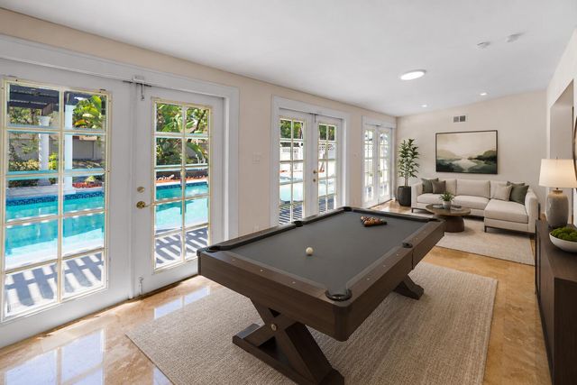 930 SE 10TH Court, Pompano Beach, FL 33060
