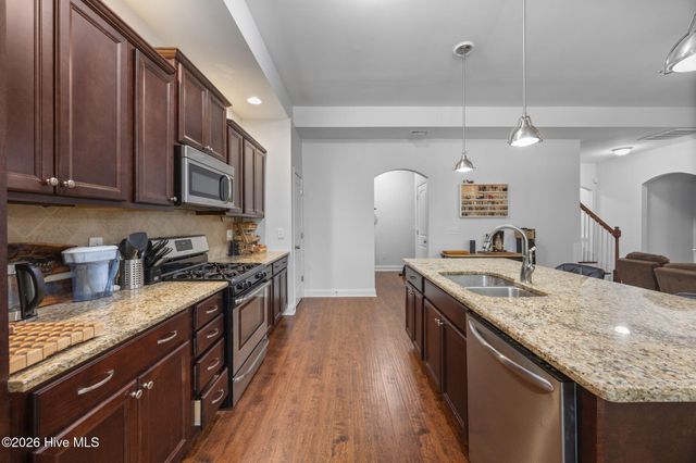 140 Michie Place, Aberdeen, NC 28315