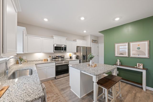 275 Thorpe Dr, Spring Hill, TN 37174