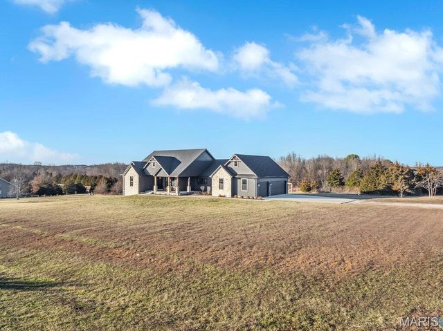 111 Kentucky Derby Drive, Foristell, MO 63348