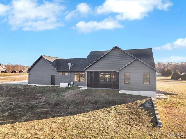 111 Kentucky Derby Drive, Foristell, MO 63348