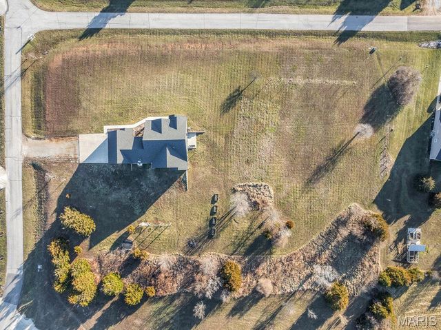 111 Kentucky Derby Drive, Foristell, MO 63348