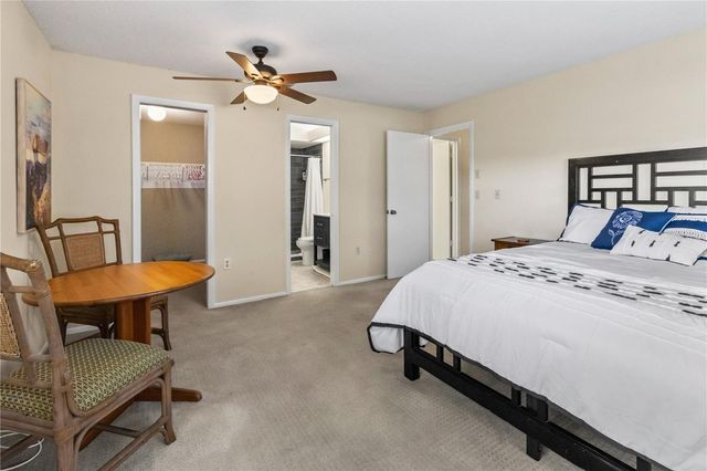 4096 CENTER POINTE PLACE 20B, Sarasota, FL 34233