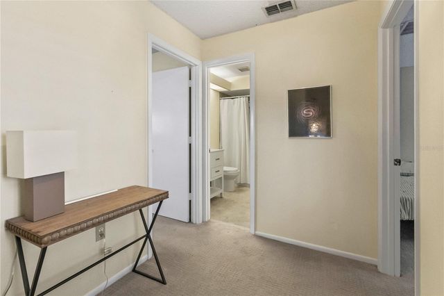 4096 CENTER POINTE PLACE 20B, Sarasota, FL 34233