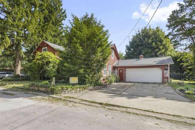 1515 N 11th Street, Niles, MI 49120