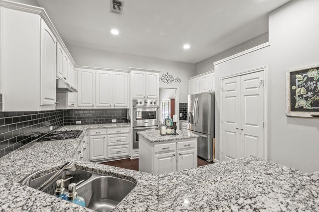 8100 Purple Martin Way, Mckinney, TX 75072