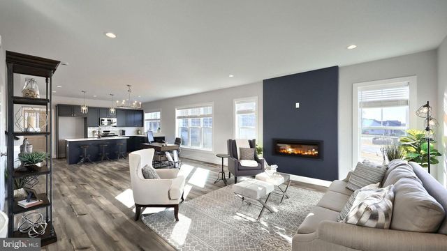 2505 HAWTHORNE DR, Harrisburg, PA 17110