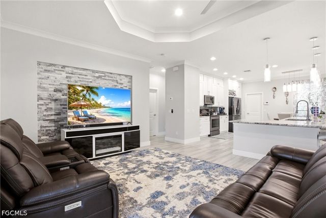 6608 Abbott ST, Fort Myers, FL 33966