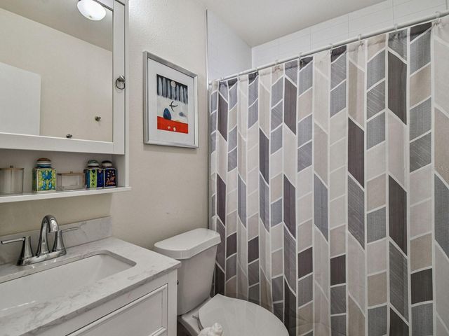 2901 W ELROD AVENUE, Tampa, FL 33611