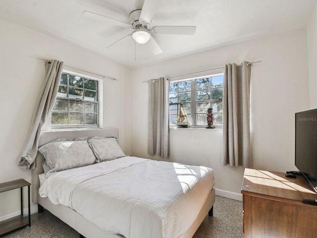 2901 W ELROD AVENUE, Tampa, FL 33611