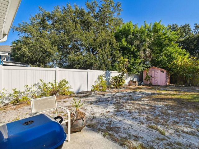 2901 W ELROD AVENUE, Tampa, FL 33611