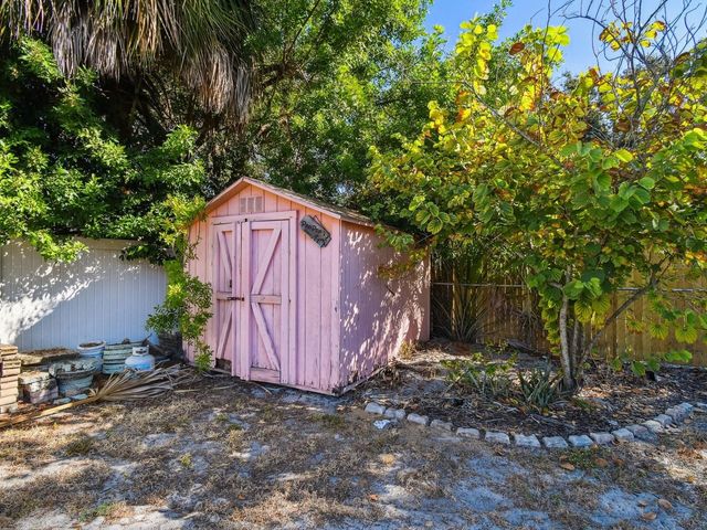 2901 W ELROD AVENUE, Tampa, FL 33611