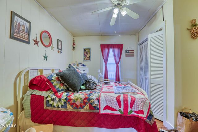 660 Goshen Valley Road, Church Hill, TN 37642