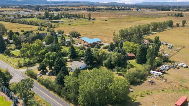 1041 Nelson Road, Bozeman, MT 59718