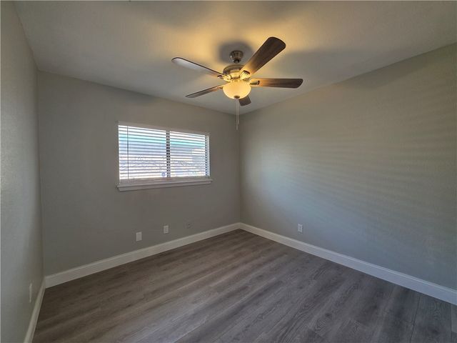 2529 Crestlea Dr, Corpus Christi, TX 78415