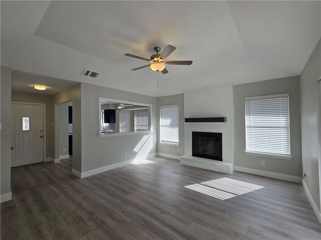 2529 Crestlea Dr, Corpus Christi, TX 78415