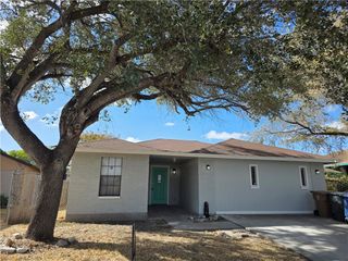 2529 Crestlea Dr, Corpus Christi, TX 78415