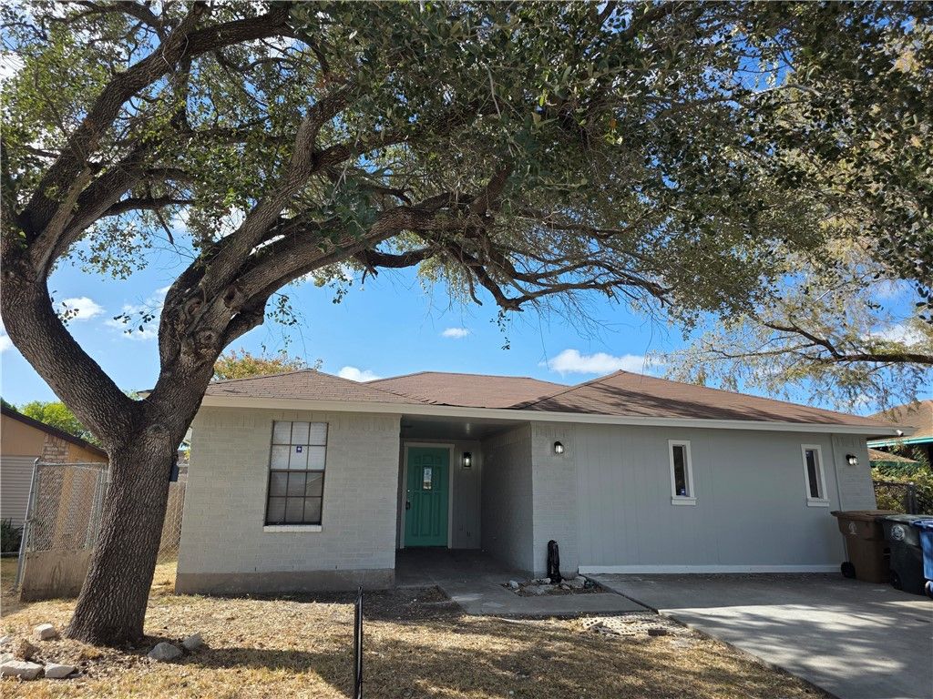 2529 Crestlea Dr, Corpus Christi, TX 78415