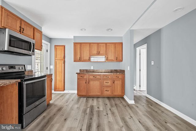 6 14TH ST, Williamstown, NJ 08094