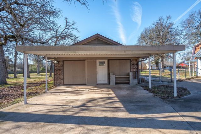 199 Briarwood Court, Van, TX 75790