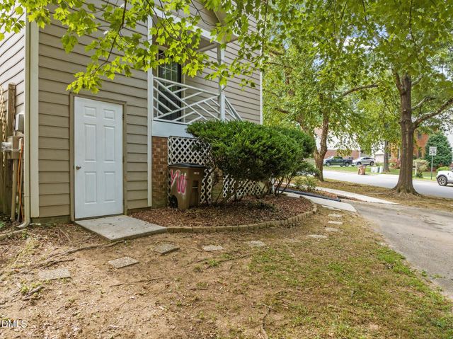 610 Woods Mill Circle, Wake Forest, NC 27587