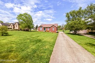3411 E Hebron Ln, Shepherdsville, KY 40165
